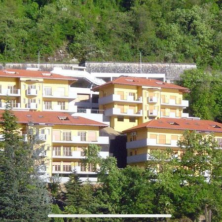 Appartamento Con Bellissima Vista Campione dʼItalia Extérieur photo